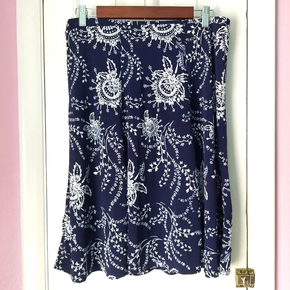 Sami & Jo Flowy Navy Blue Floral Midi Skirt Sz L - Picture 5 of 8